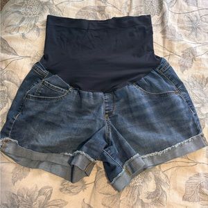 Maternity Boyfriend Shorts size 16